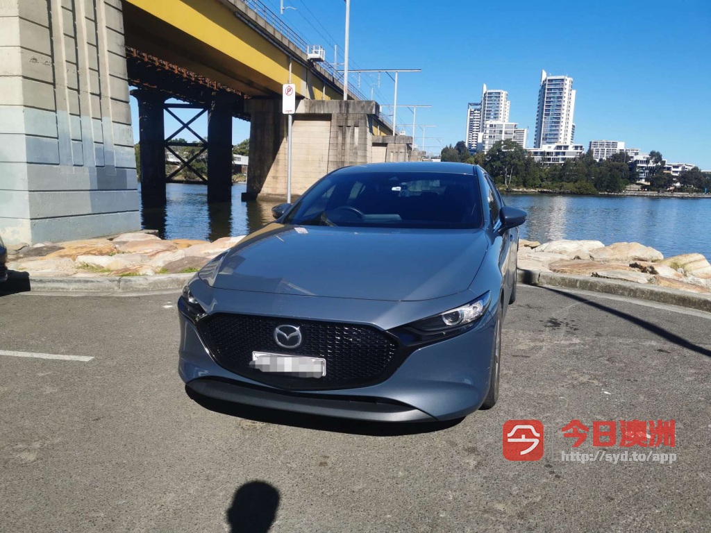 低价出2019年 Mazda 3 G20 自动