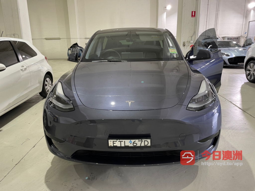2022 Tesla ModelY 银灰色