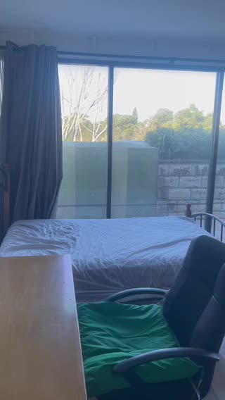 Strathfield 步行 火车站七分钟带大阳台有景阳光大房