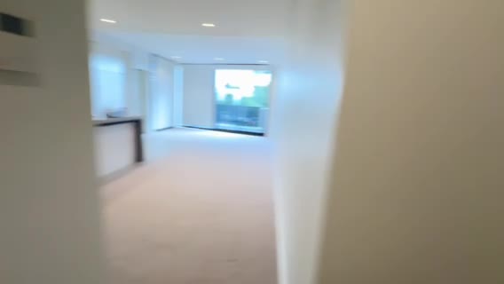 Mortlake 带小院子的两房