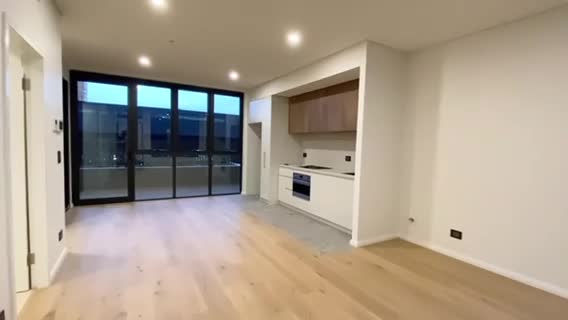 Zetland  downtown 1B1B带2院子717可入住