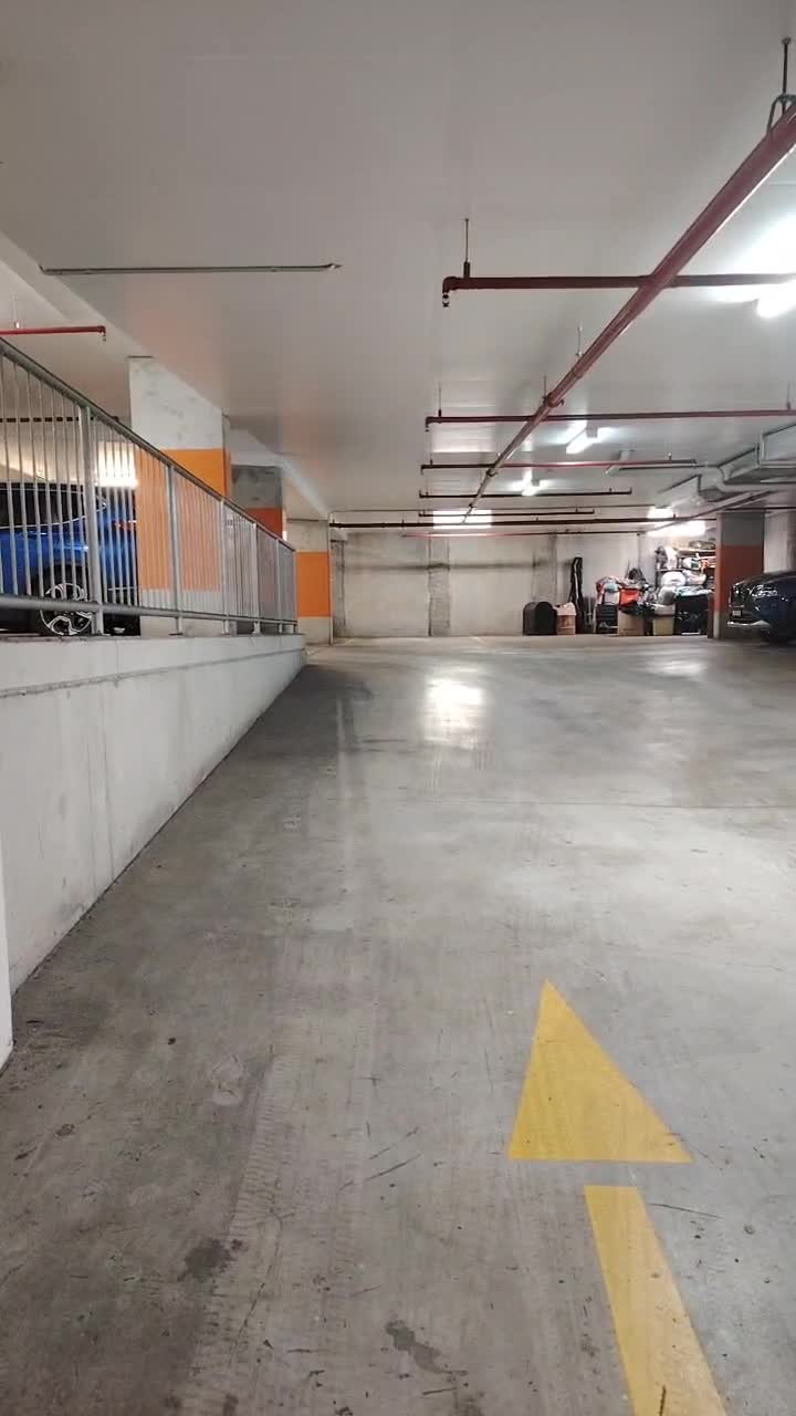 Chatswood    近步行街车位出租 40周