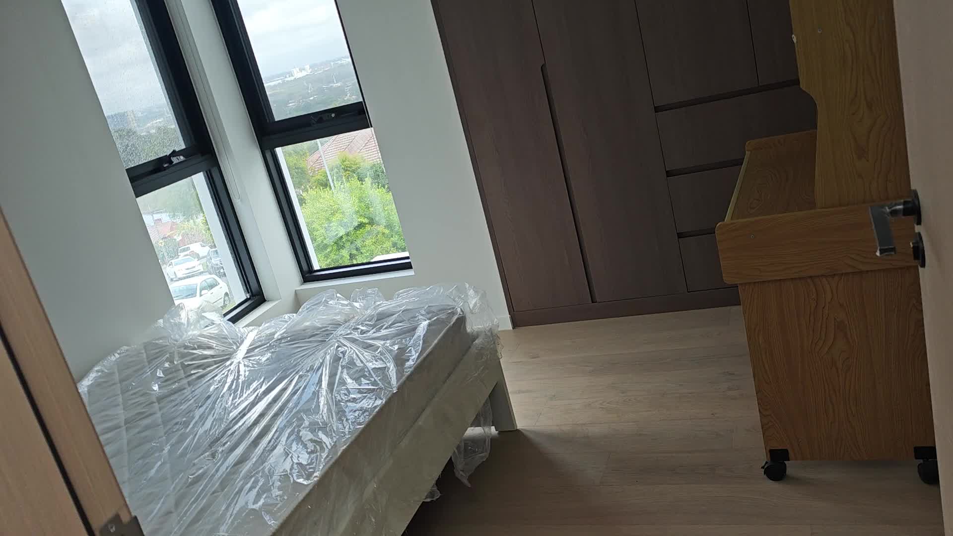 Eastwood           全新 house 次卧招租